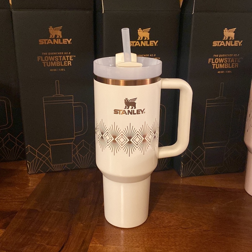 NEW STANLEY QUENCHER H2.0 FLOWSTATE™ TUMBLER | 40 OZ DECO COLLECTION - Picture 6 of 16